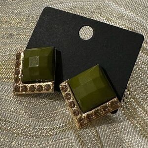 🌷$2 Bundle Add-on ~ Olive Green Retro Style Stud Earrings (Art Deco Geometric)